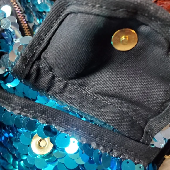 🌈 Ultra Rare 2012 Victoria's Secret Pink Fashion Show Runway Rainbow Backpack - Picture 5 of 9